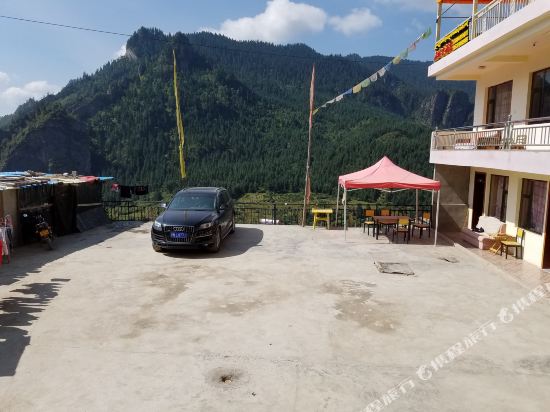 Shicheng Hotel — hotel in Dianga