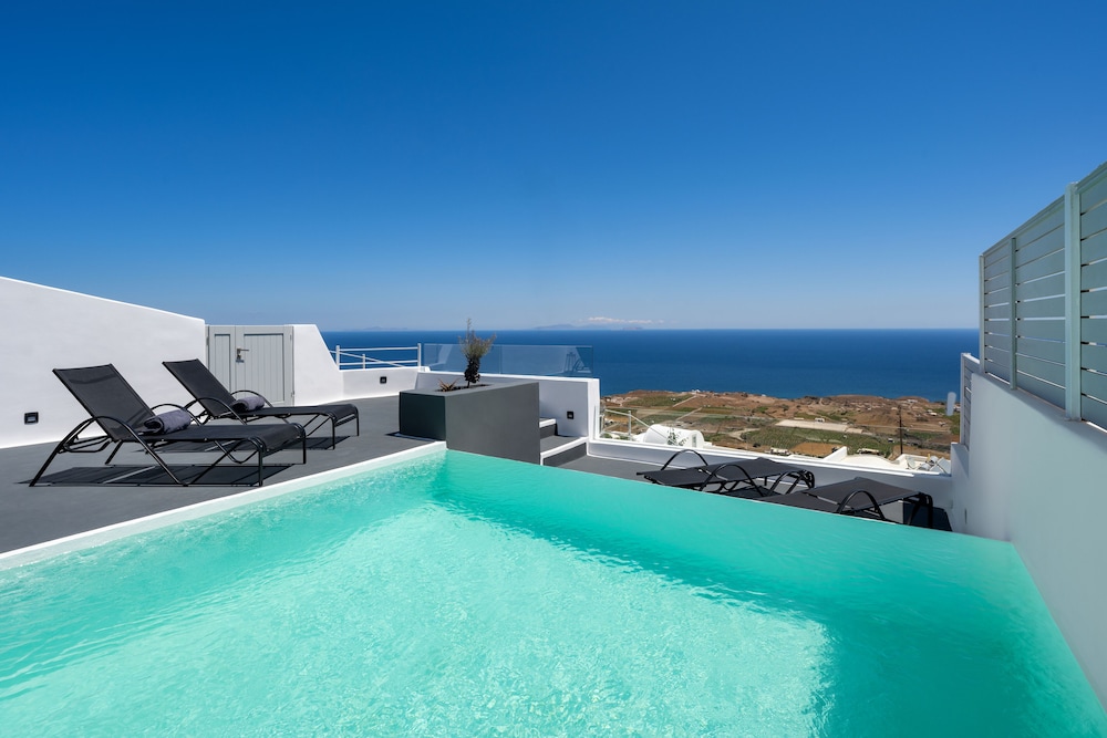Siete Mares Luxury Suites — Fira — photo 2