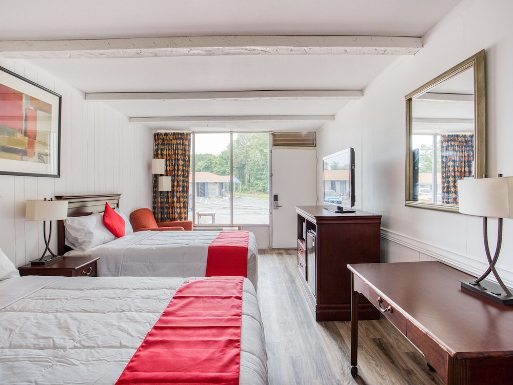 OYO Inn Kernersville - photo 12