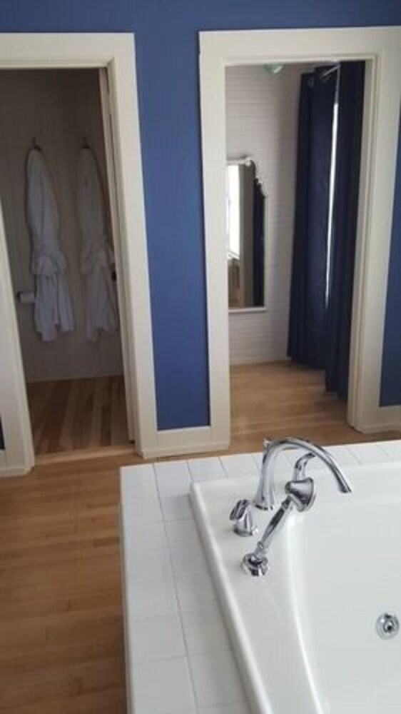 The Wanderlust Hotel - photo 49