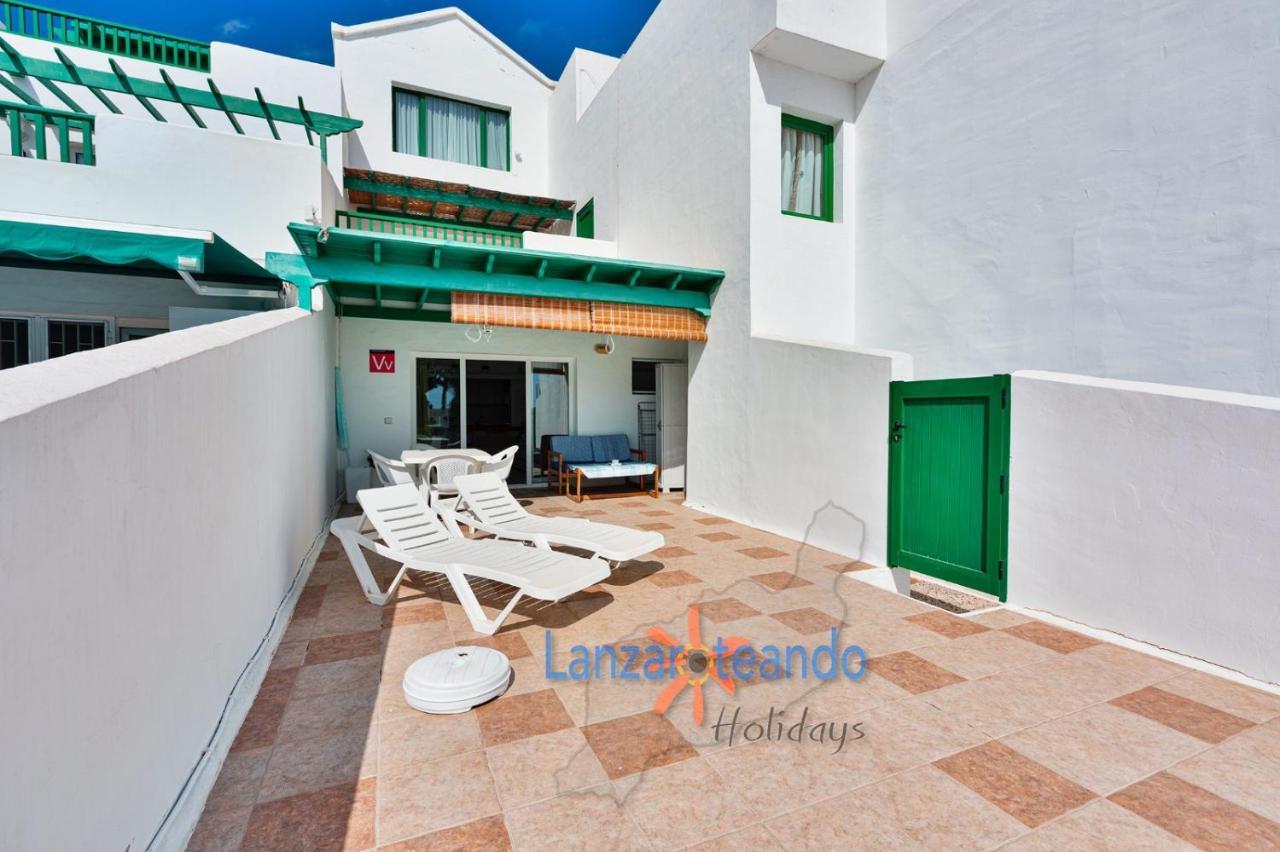 Vivienda Vacacional las Coronas 48 — 4-Star Luxury Hotel in Costa Teguise, Spain