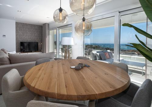 Magnificent Penthouse With Panoramics Views — Casares
