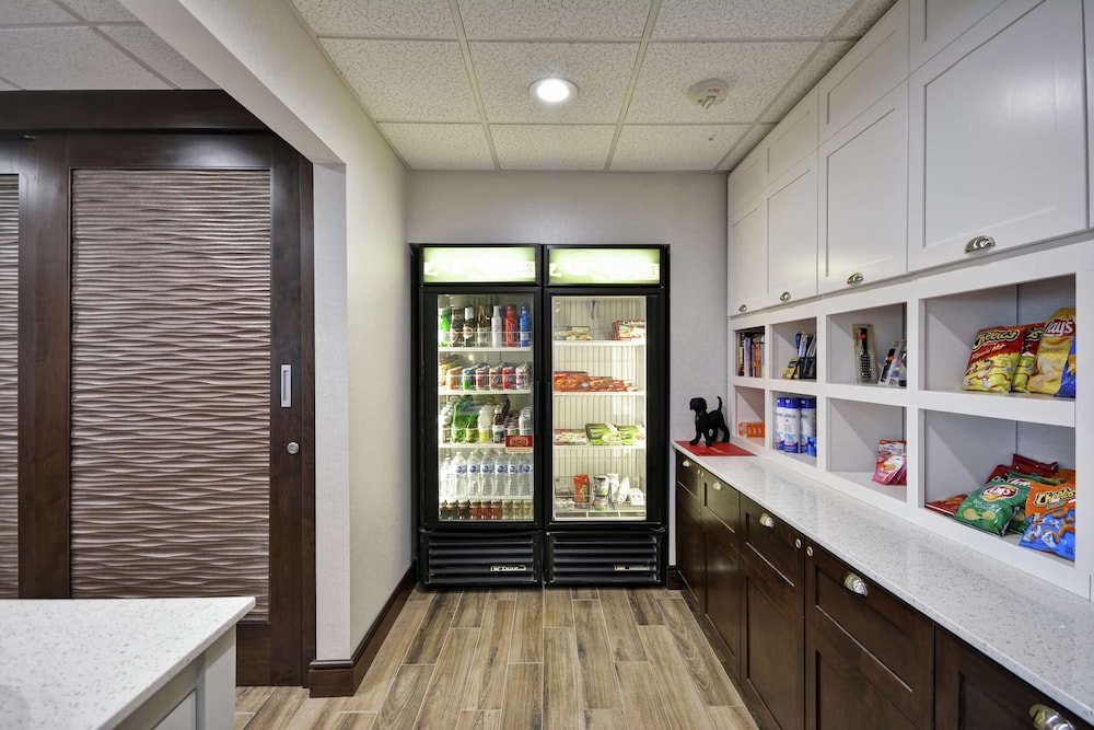 Homewood Suites by Hilton Palm Desert - photo 34