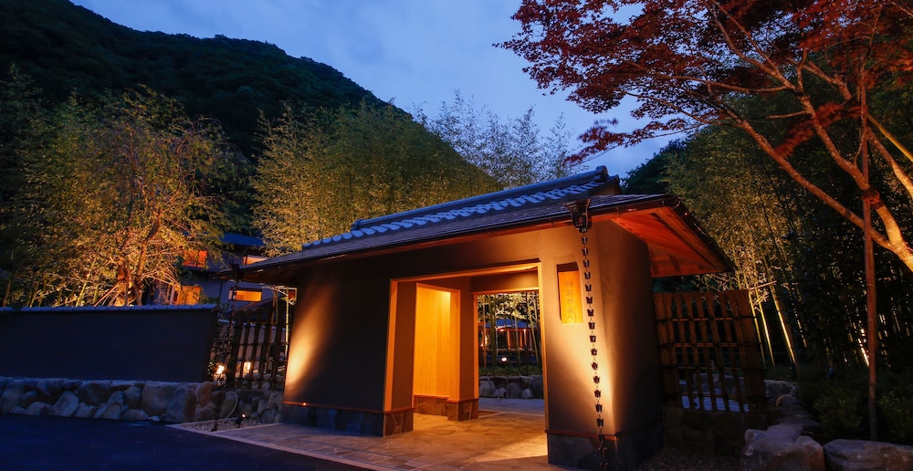 Asan Kotonami — 4-Star Luxury Hotel in Takamatsu, Japan
