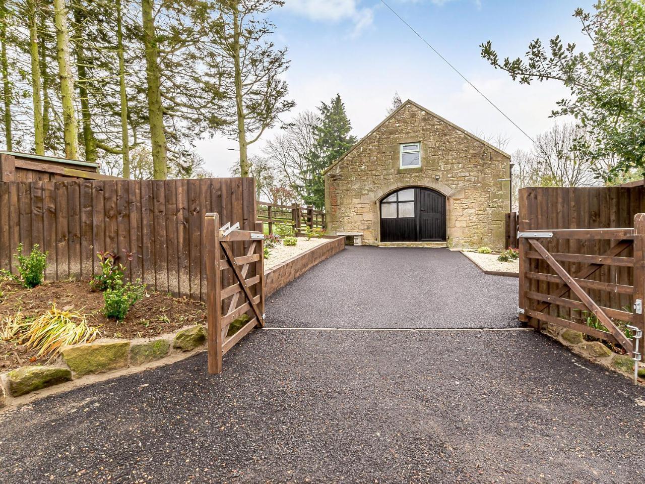 Shawdon Hill Coach House — 4-Star Luxury Hotel in Alnwick, United Kingdom
