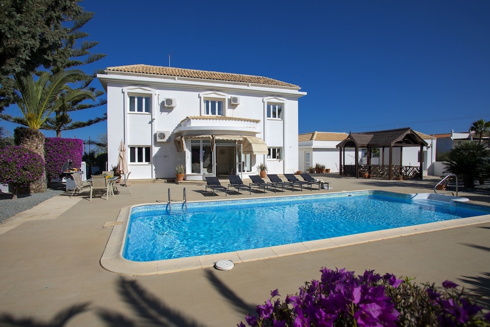 Villa Georgia — 4-Star Luxury Hotel in Protaras, Cyprus