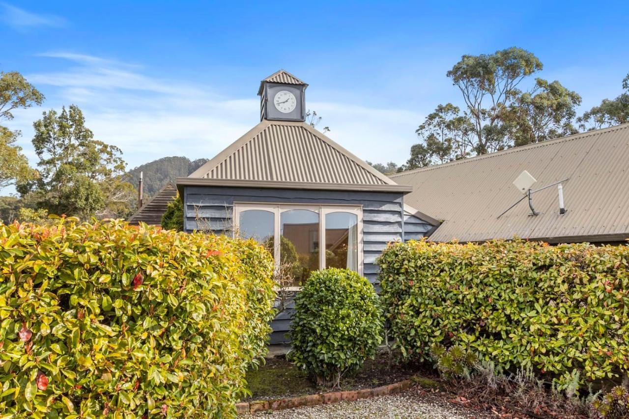 The Clocktower Serene Stay at Herons Rise Vineyard - last minute hotel in Unknown City