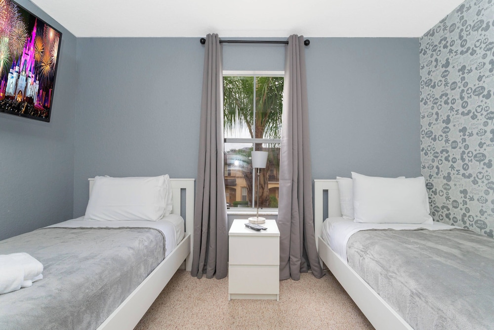 New Cozy Decor Home at Regal Palms Resort 06 - photo 6