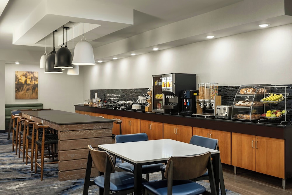 Fairfield Inn & Suites Minneapolis St. Paul Roseville in Roseville, United States