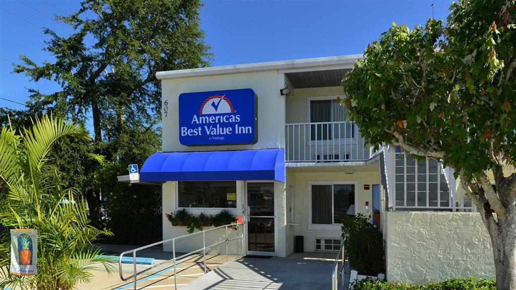 Americas Best Value Inn Bradenton Sarasota - photo 2