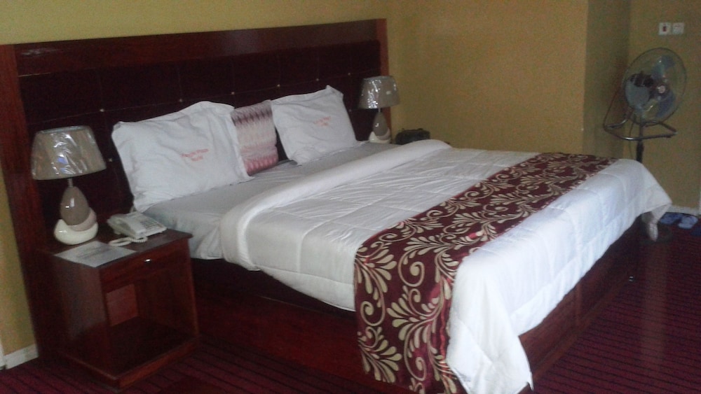 Kangle Plaza Hotel Ngen Junction — Bamenda — photo 4