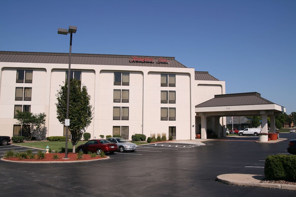 Hampton Inn St. Charles St. Peters - photo 54