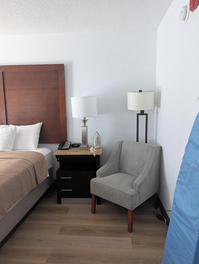 Hotel Denver Central - photo 7