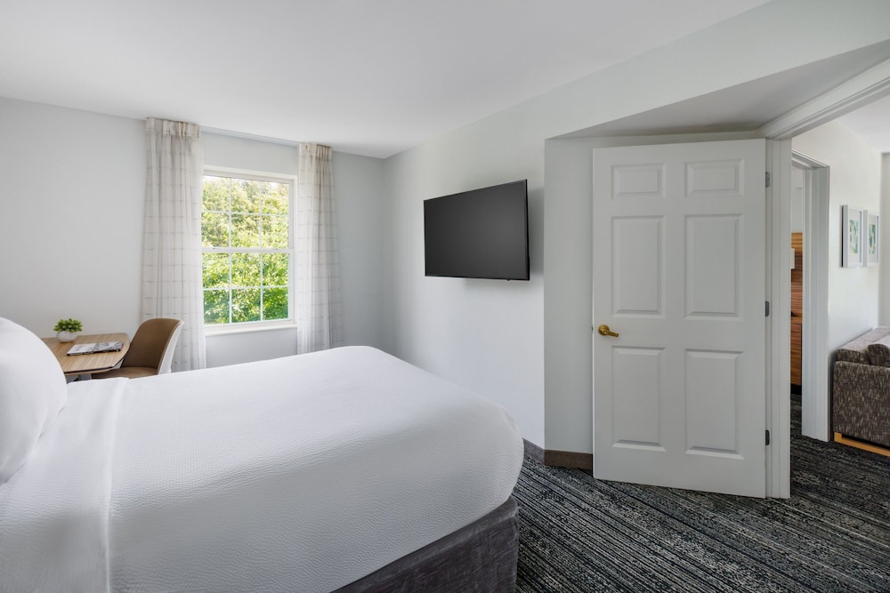 TownePlace Suites by Marriott Manchester - photo 10