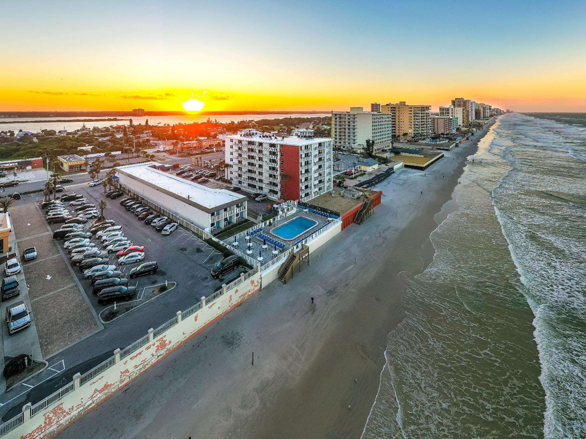 Fantasy Island Resort Daytona Beach Shores - photo 4