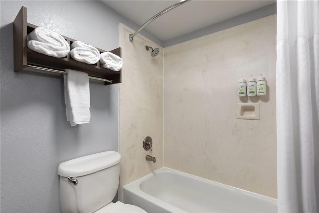 Baymont by Wyndham Moss Point Pascagoula - photo 27
