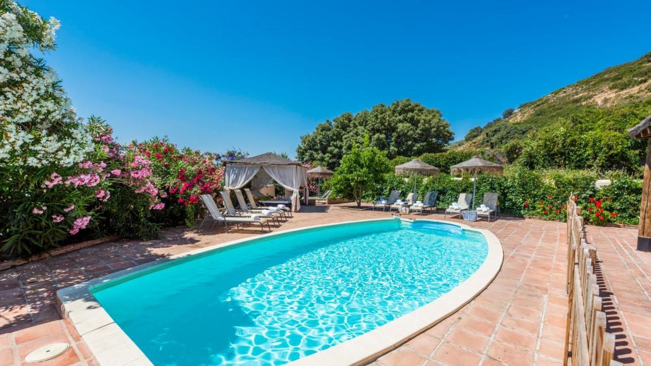 Casa Finca del Roble Antequera La Higuera by Ruralidays — 4-Star Luxury Hotel in Antequera, Spain