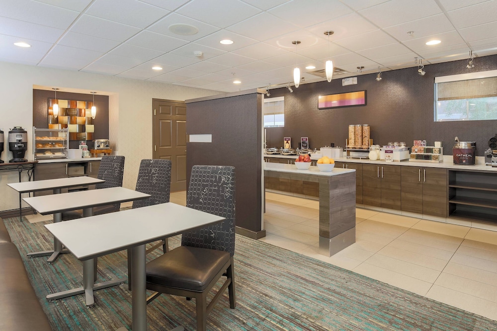 Residence Inn by Marriott Phoenix Chandler Fashion Center - photo 23