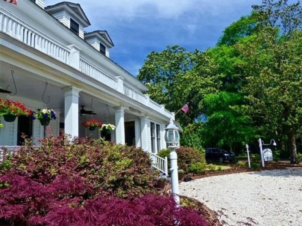 The Magnolia Inn - photo 33