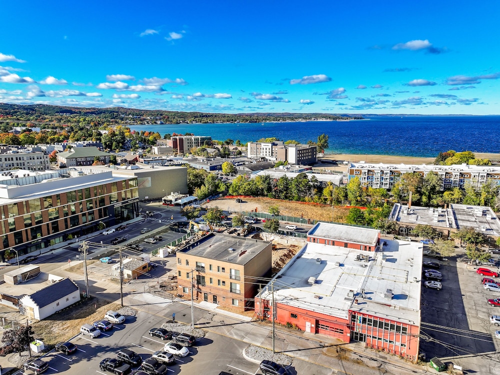 The Loop Downtown By Kasa in Traverse City, United States