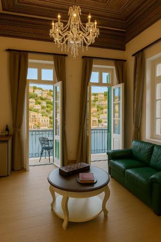 LOS 2 Neoclassic Harbour View — 4-Star Luxury Hotel in Symi, Greece