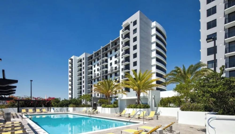 New 3 Bed 2 Bath In The Little Havana — 4-Star Luxury Hotel in Miami, United States