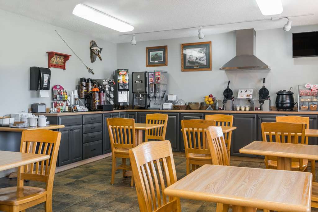 Super 8 by Wyndham Baxter Brainerd Area - photo 14