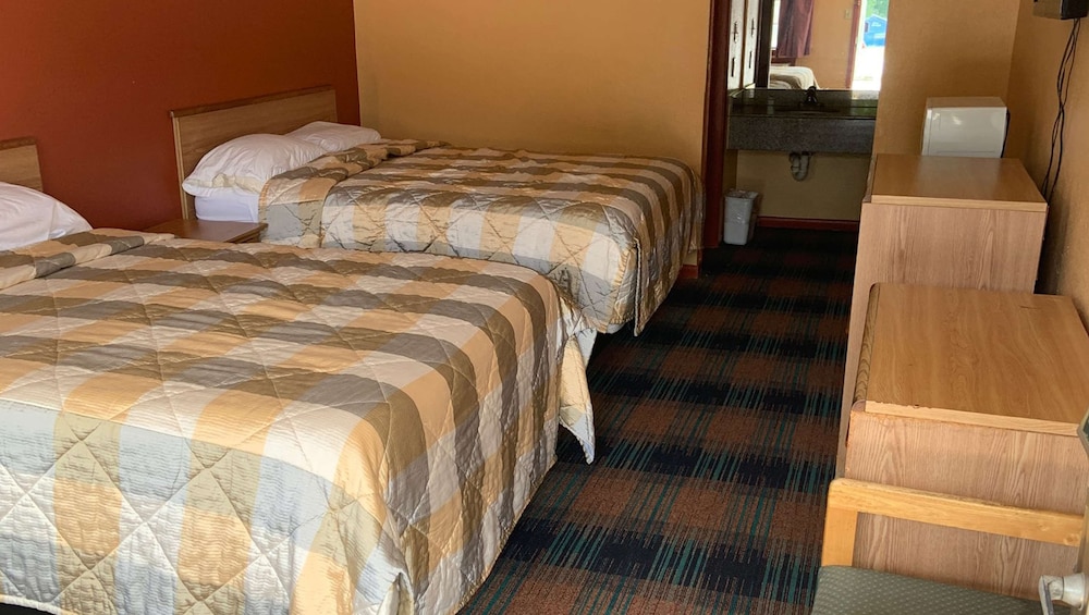Luxury Inn & Suites Forrest City - photo 12