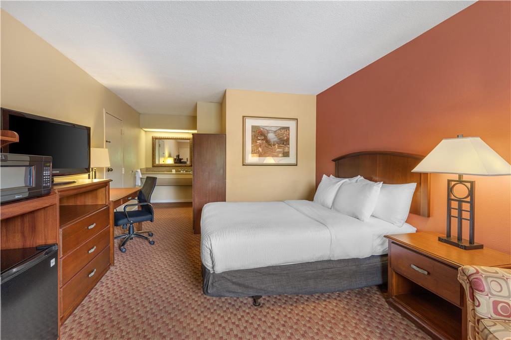Best Western Hickory - photo 41