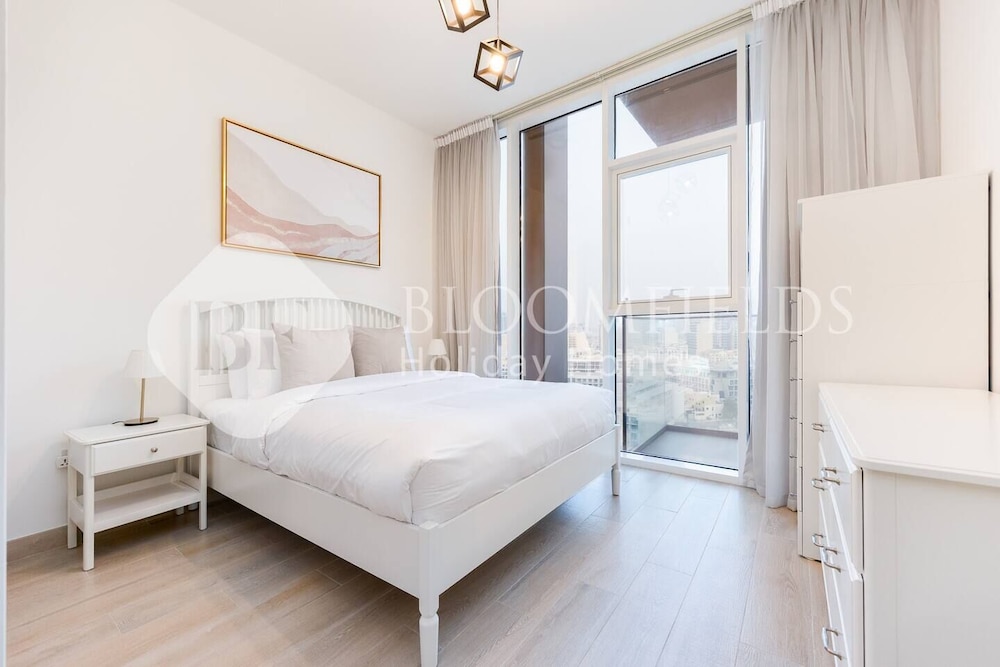 Bloomfields Spacious 1br Bloom Tower - carbon neutral hotel in Dubai