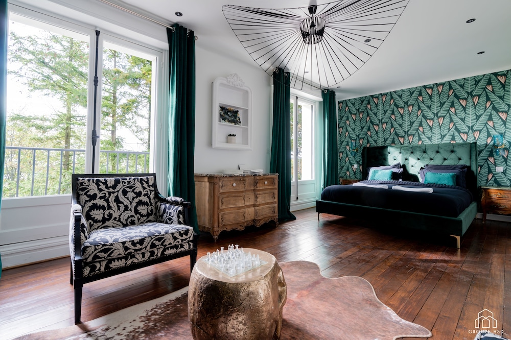 Domaine de Montmorency — 4-Star Luxury Hotel in Montmorency, France