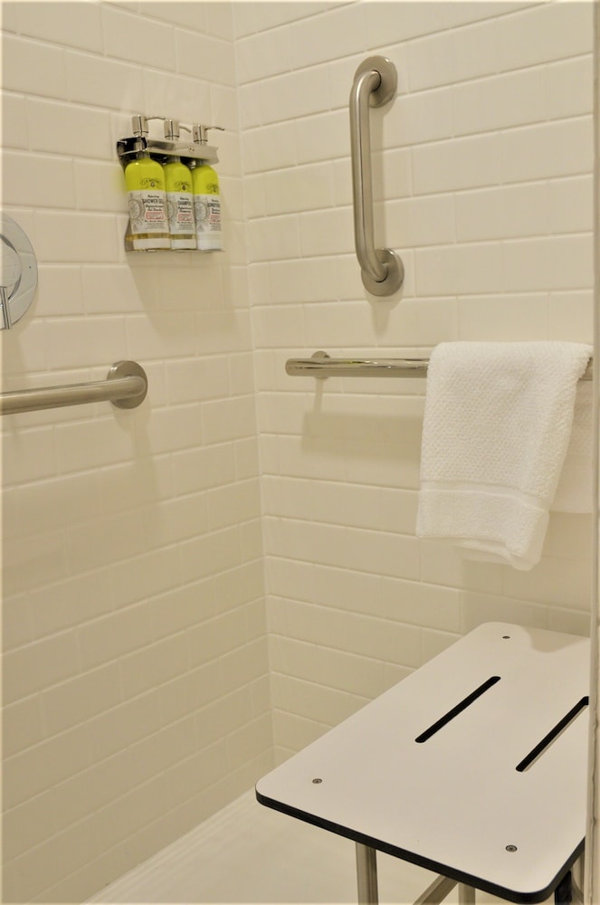 Staybridge Suites Hillsboro Orenco Station by IHG - photo 64
