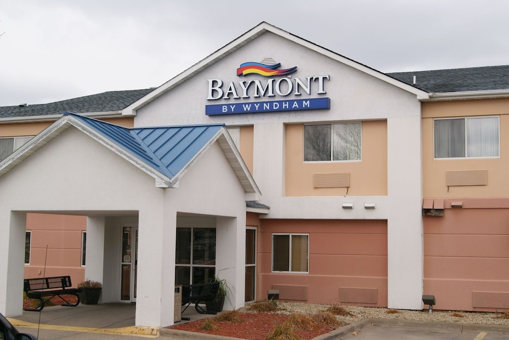 Baymont by Wyndham Coon Rapids - photo 44
