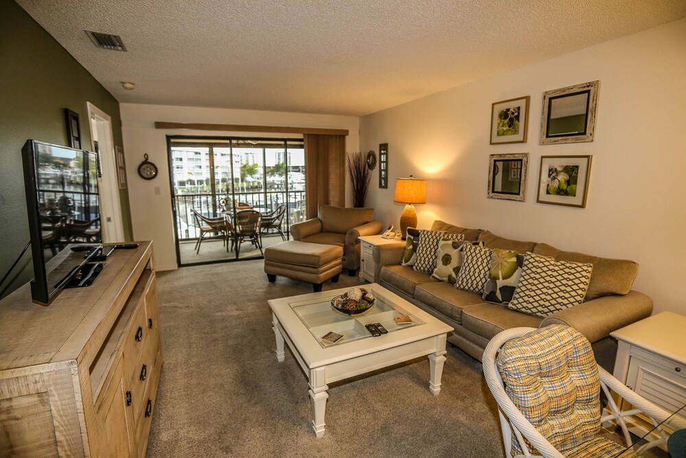 Estero Yacht & Racquet 218 Fort Myers Beach - photo 12