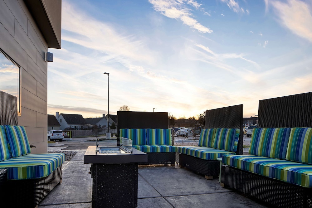Home2 Suites by Hilton Lexington Hamburg - photo 51