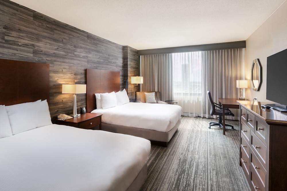 DoubleTree by Hilton Hotel & Suites Houston by the Galleria - photo 9