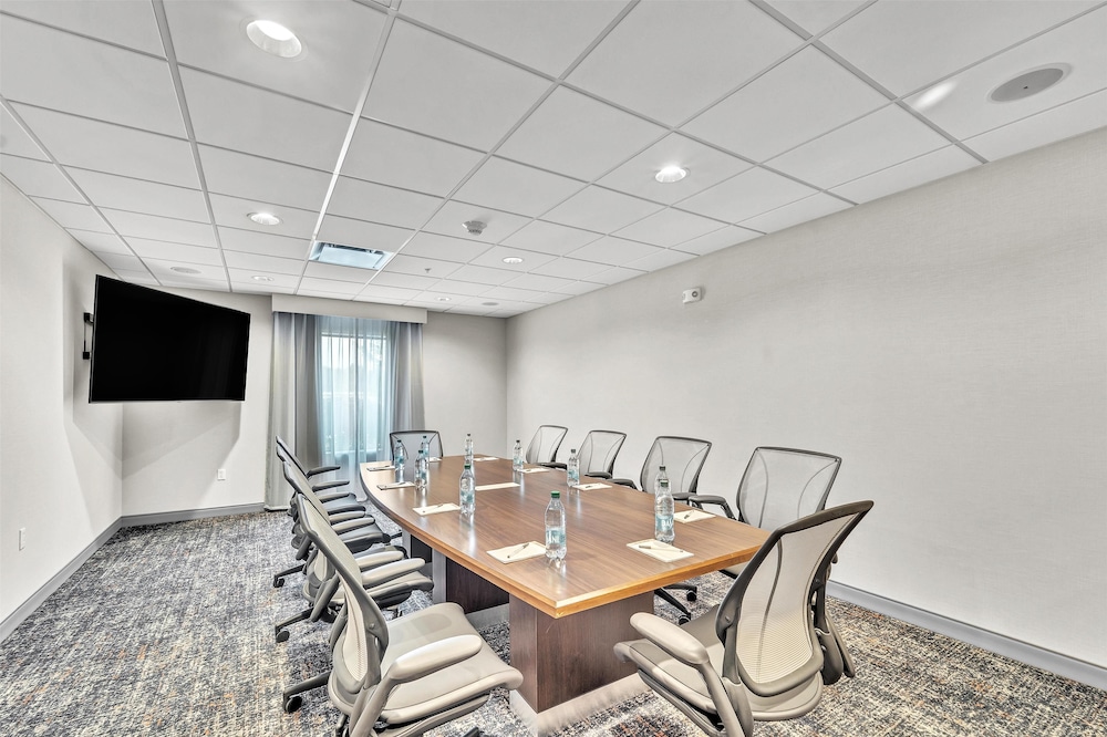 Hampton Inn & Suites Kenosha Pleasant Prairie - photo 39