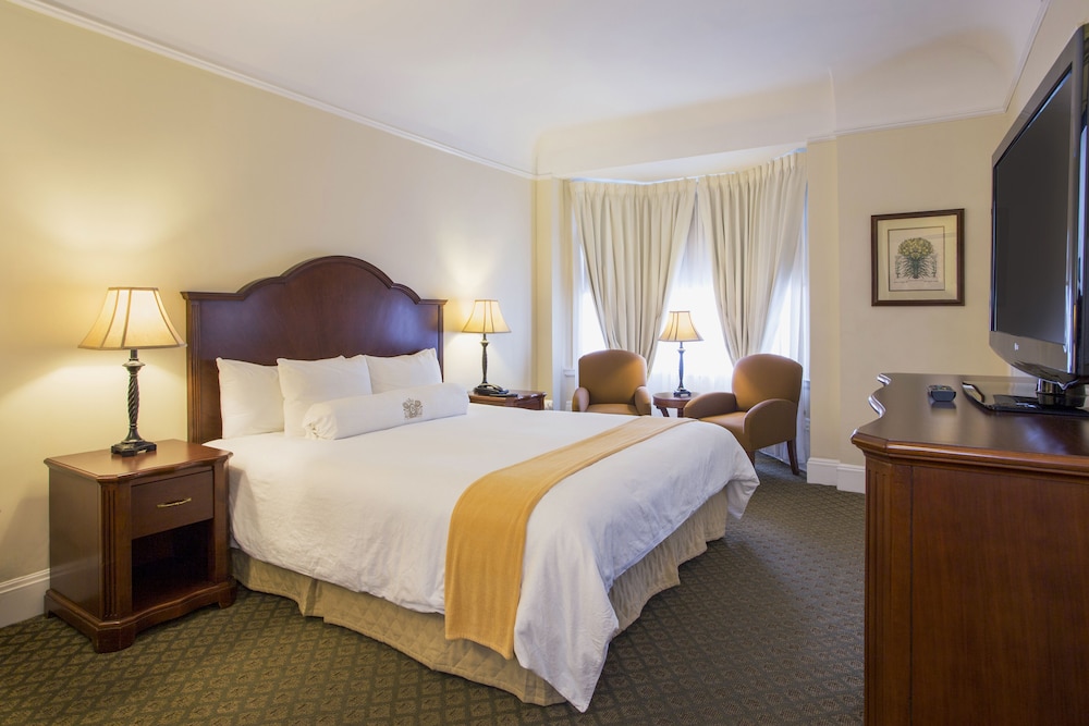 Beresford Arms Hotel - photo 2