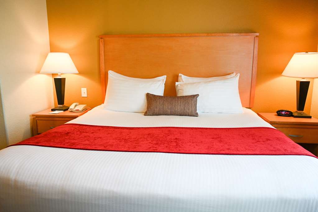 Best Western Plus Guymon Hotel & Suites - photo 25