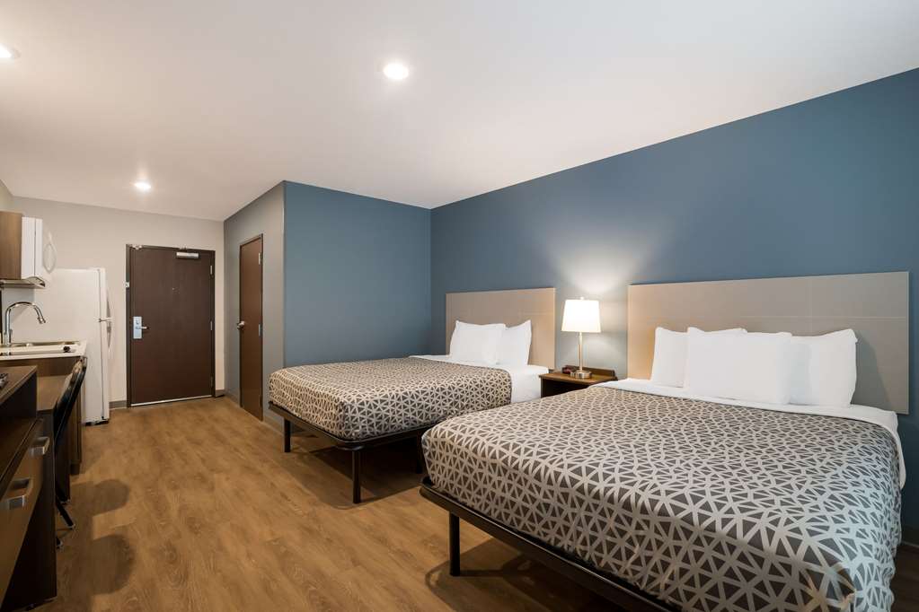 WoodSpring Suites Moreno Valley - photo 17
