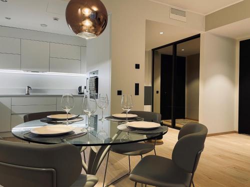 Dream Stay Executive Apartment with Balcony