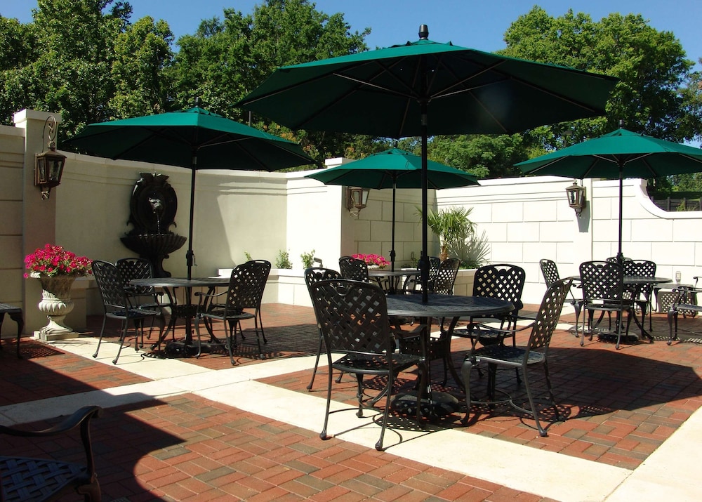 Hampton Inn & Suites Vicksburg - photo 89