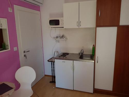 Guest House Avdic Studio Apartment with Balcony