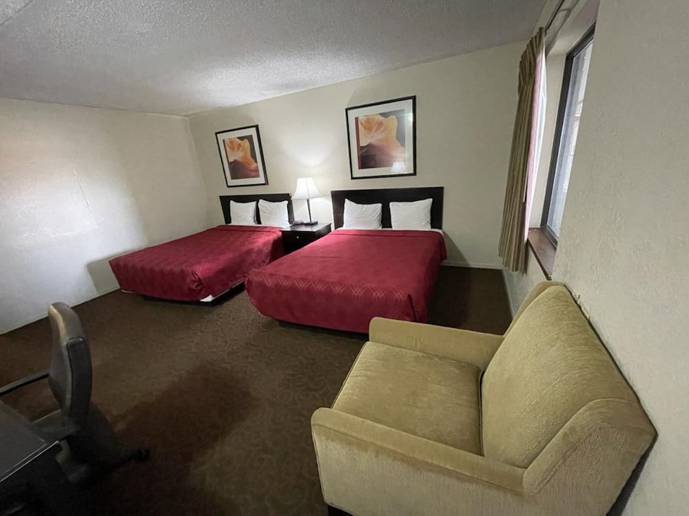 Knights Inn By Capital O Emporia I 35 - photo 54