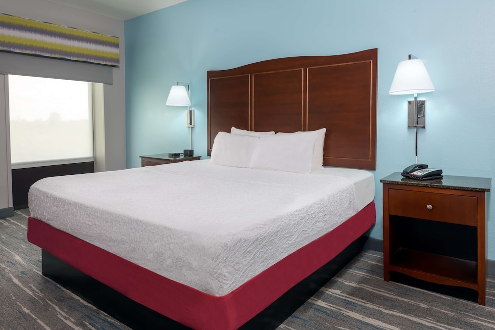 Hampton Inn & Suites Winston Salem University Area NC - photo 14