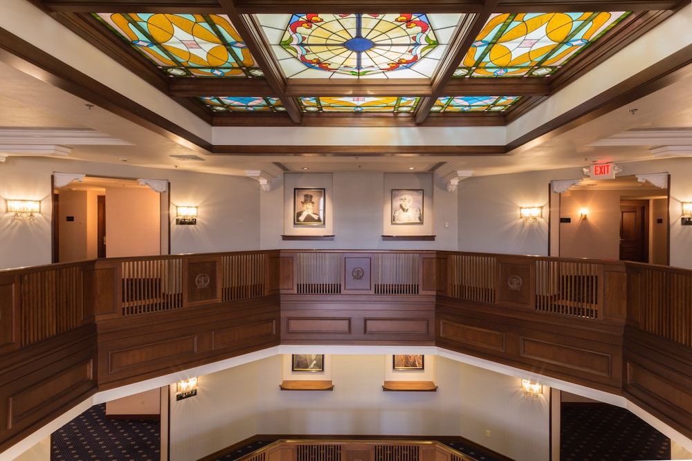 Hotel Winneshiek - photo 32