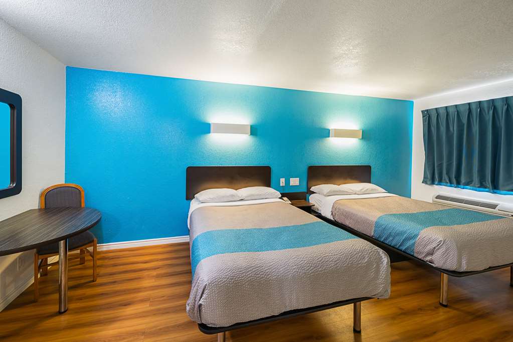 Motel 6 Grand Prairie TX Interstate 30 - photo 12