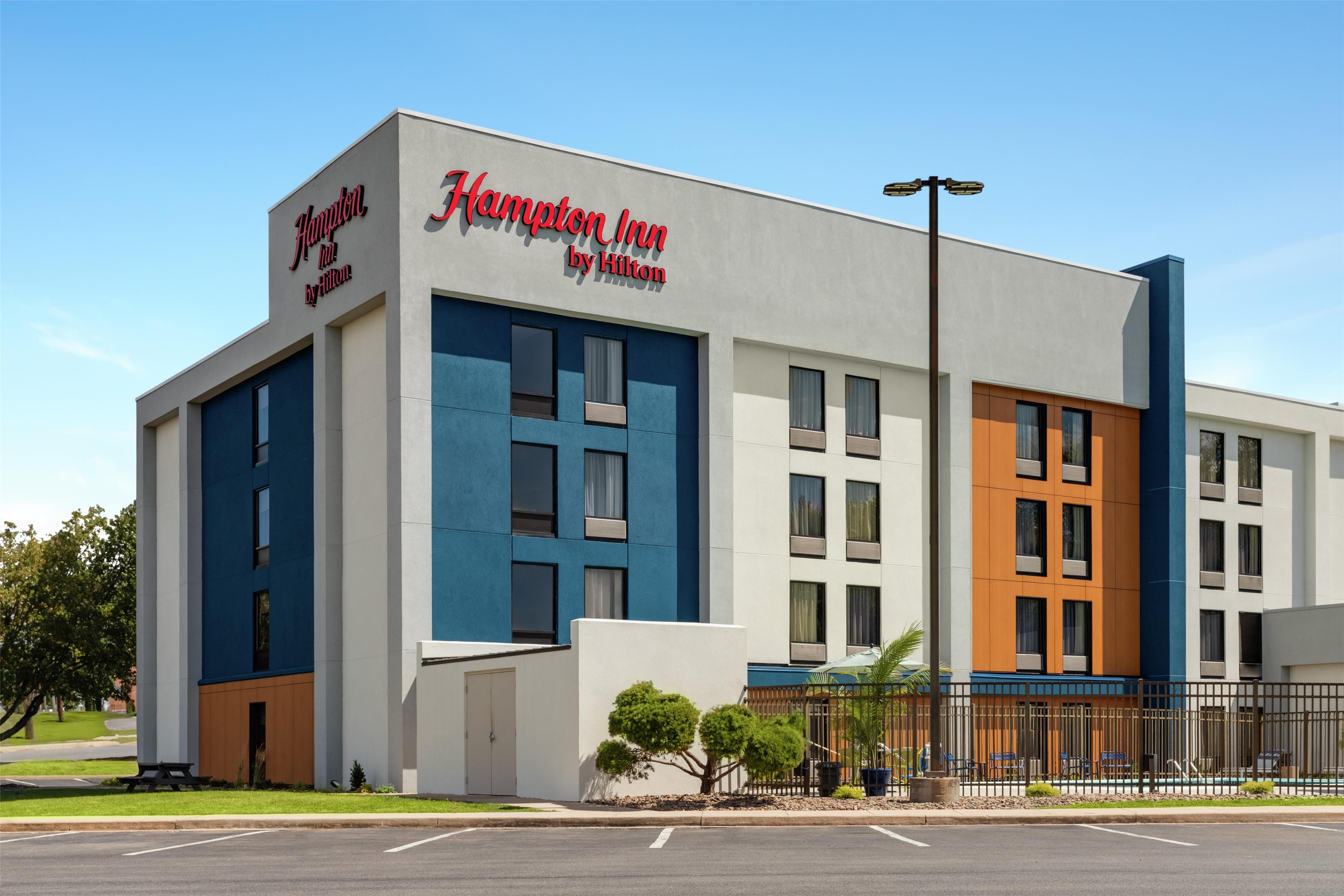 Hampton Inn Hagerstown - carbon neutral hotel in Hagerstown