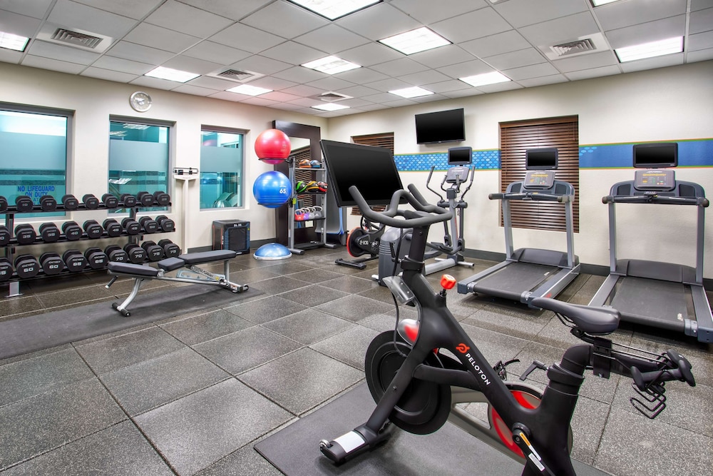 Hampton Inn & Suites Columbia Southeast Ft. Jackson - photo 26