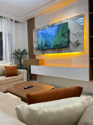 Cozy Flat in tanger 5 min to Grand stadium wifi iptv4K parking — 4-Star Luxury Hotel in Tangier, Morocco